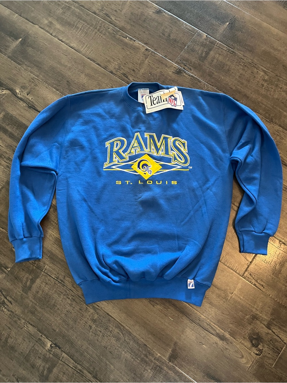 Vintage Deadstock | St. Louis Rams Sweatshirt | Size L (Fits more like M)